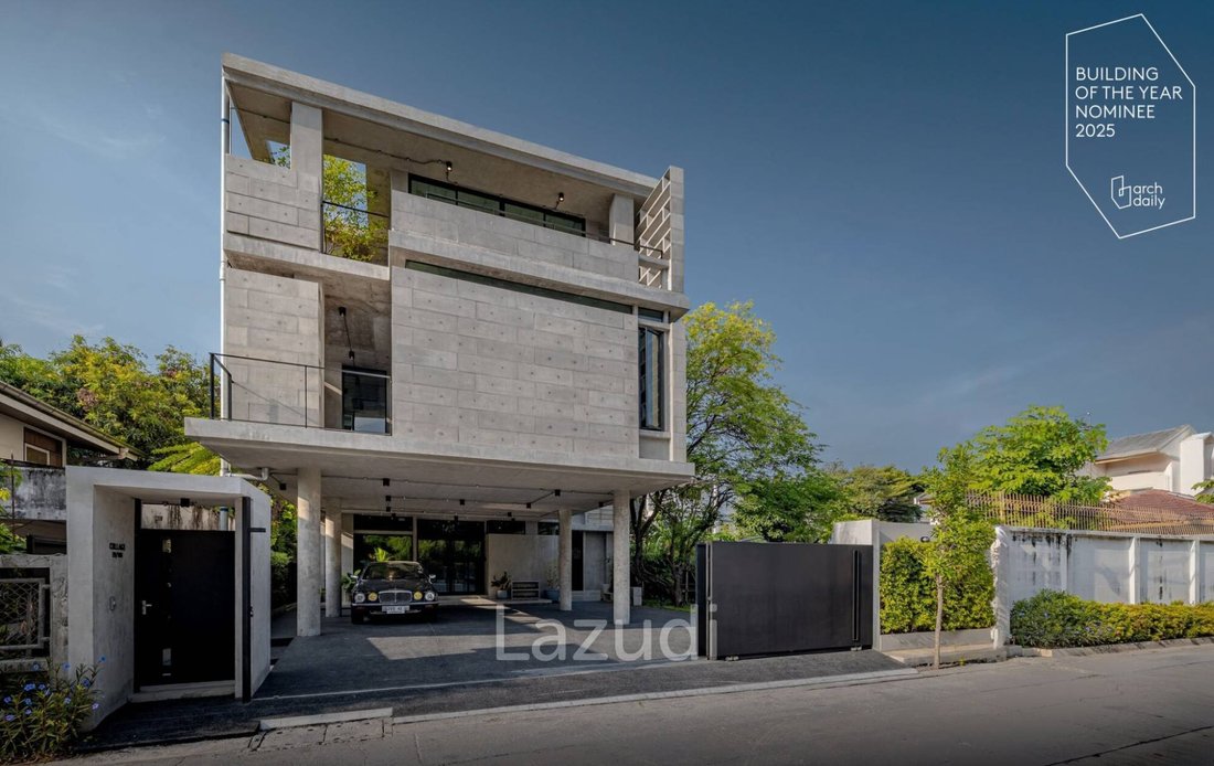 House in Chan Kasem, Bangkok, Thailand 1 - 16650109