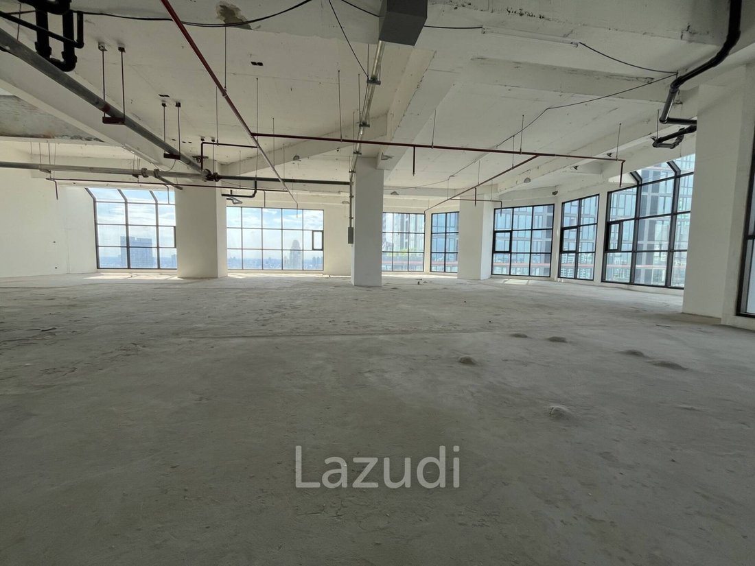 4 Bed 4 Bath 462 SQ.M Bareshell Penthouse Duplex At Sathorn Gardens