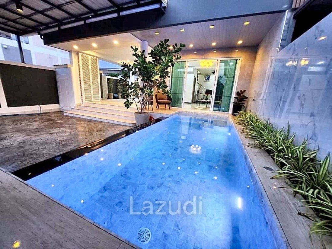 Villa in Pattaya City, Chon Buri, Thailand 1 - 16654340