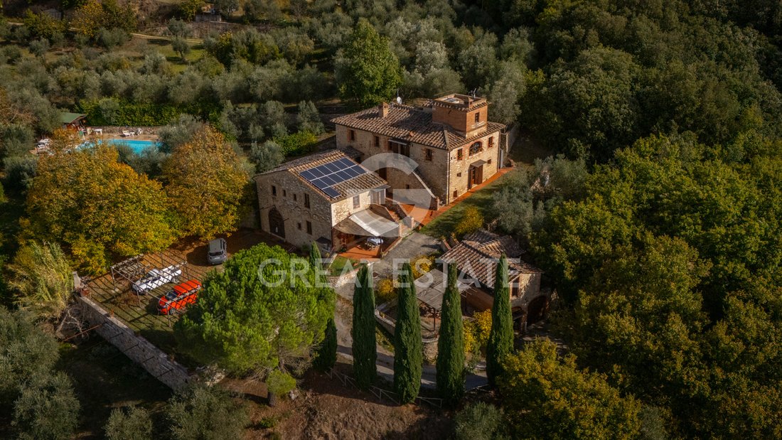 Estate in Rapolano Terme, Tuscany, Italy 4 - 16651196