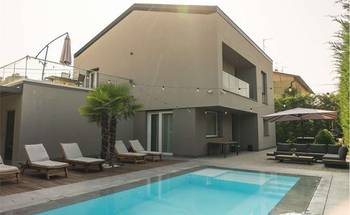 Villa en Bomporto, Emilia-Romaña, Italia 1