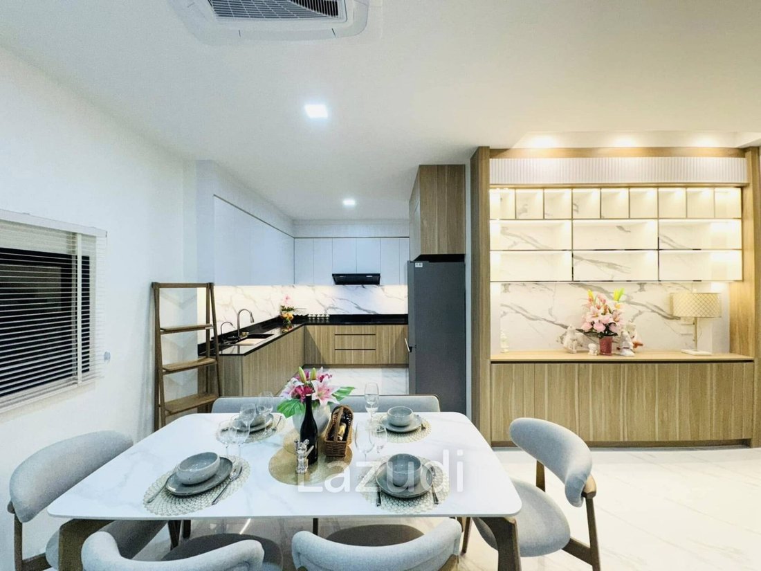 Villa in Pattaya City, Chon Buri, Thailand 4 - 16653795