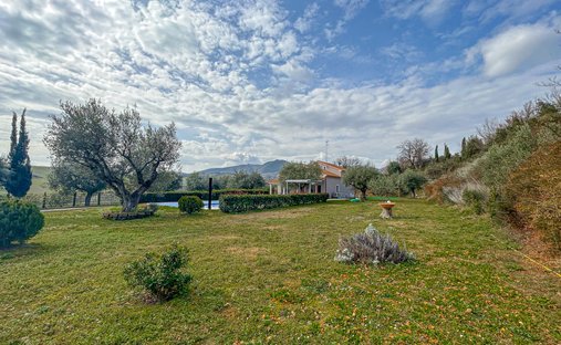 Castle for Sale in Cingoli, Marche, Italy