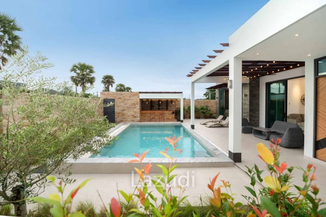 Villa in Thep Krasatti, Phuket, Thailand 3 - 16650805