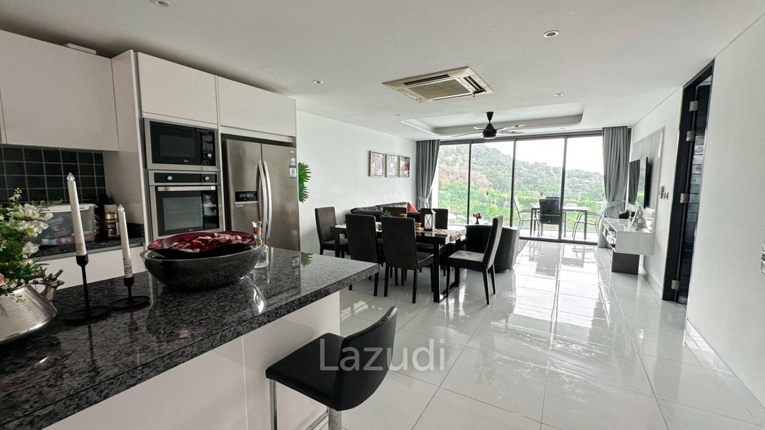 Apartment in Pa Tong, Phuket, Thailand 1 - 16651269