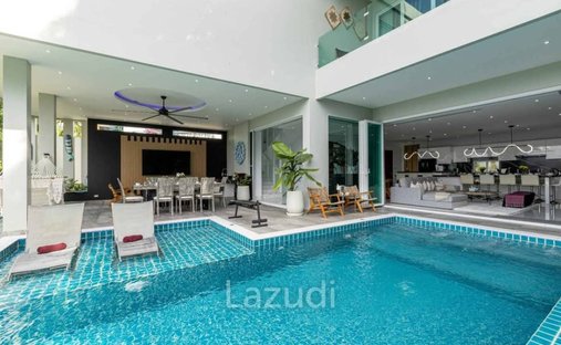 Villa in Choeng Thale, Phuket, Thailand 1
