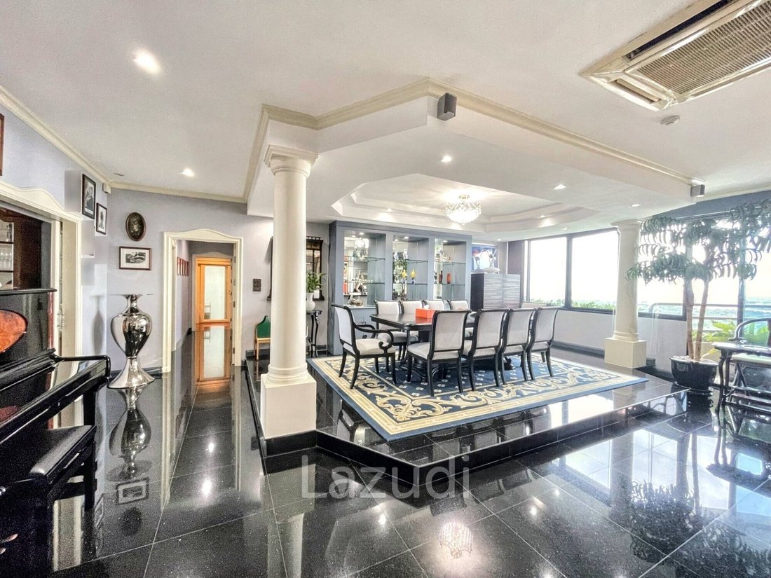 Apartment in Bang Phong Phang, Krung Thep Maha Nakhon, Thailand 5 - 13242047