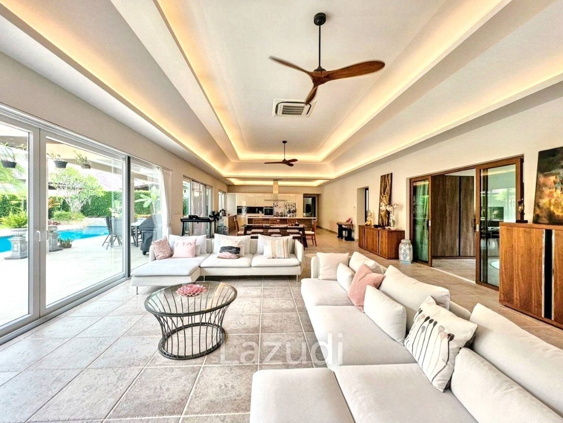 Villa in Pong, Chon Buri, Thailand 2 - 16653866