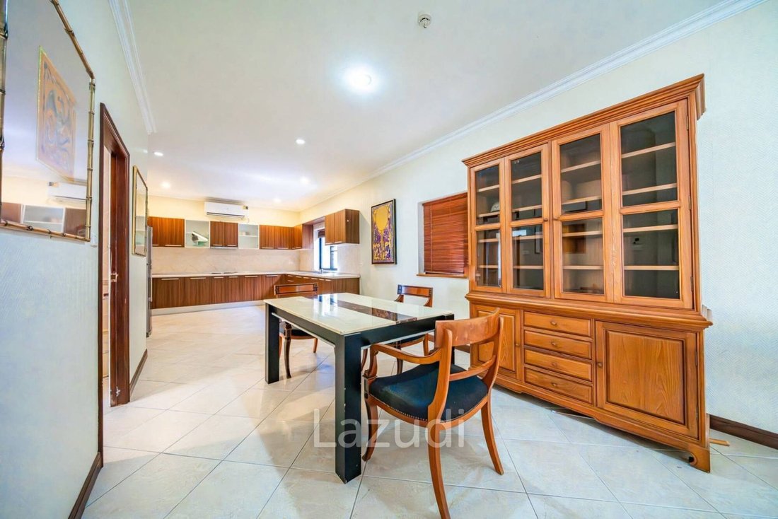 Villa in Pattaya City, Chon Buri, Thailand 3 - 16650541