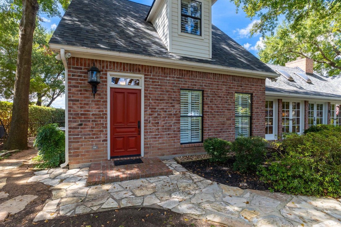 House in Brenham, Texas, United States 4 - 16650286