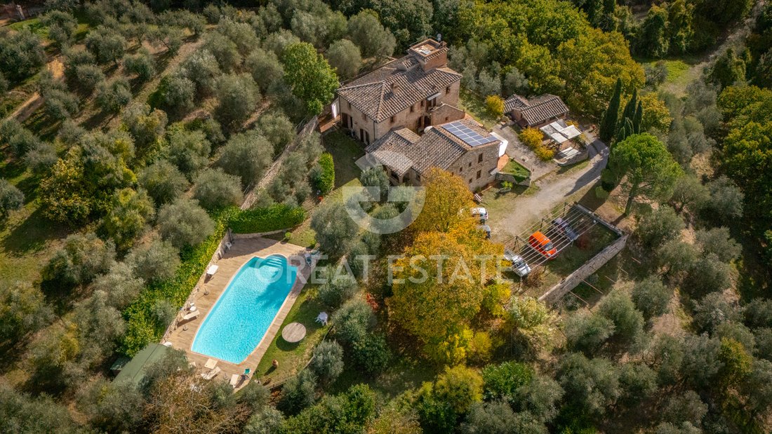 Estate in Rapolano Terme, Tuscany, Italy 3 - 16651196