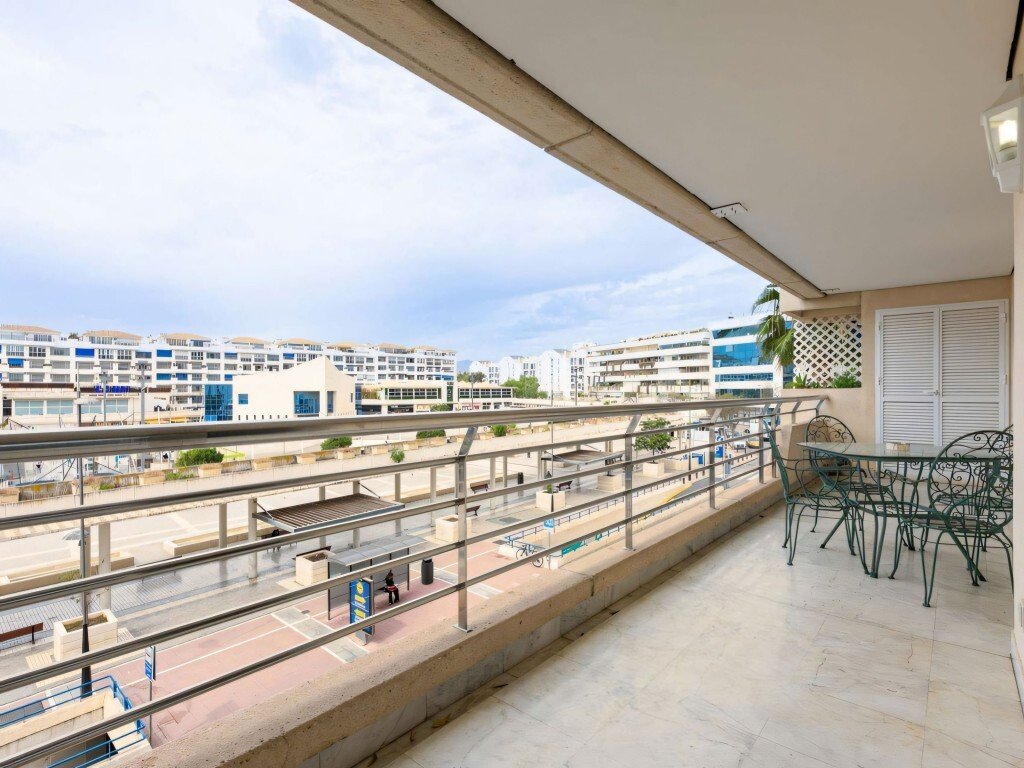 Apartamento en Playa Puerto Banús, Marbella, España 3 - 16651979