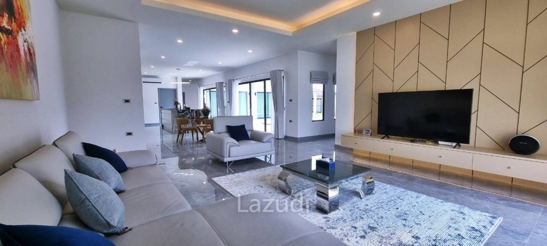 Villa in Pattaya City, Chon Buri, Thailand 5 - 16650051