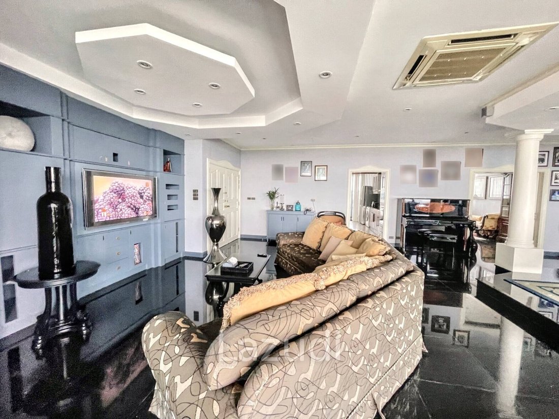 Apartment in Bang Phong Phang, Krung Thep Maha Nakhon, Thailand 2 - 13242047