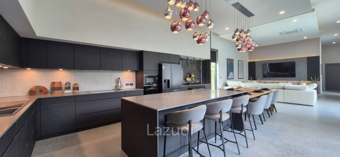 Villa in Pattaya City, Chon Buri, Thailand 4 - 16650765