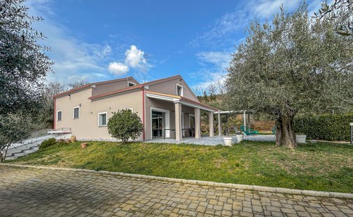 Castle for Sale in Cingoli, Marche, Italy