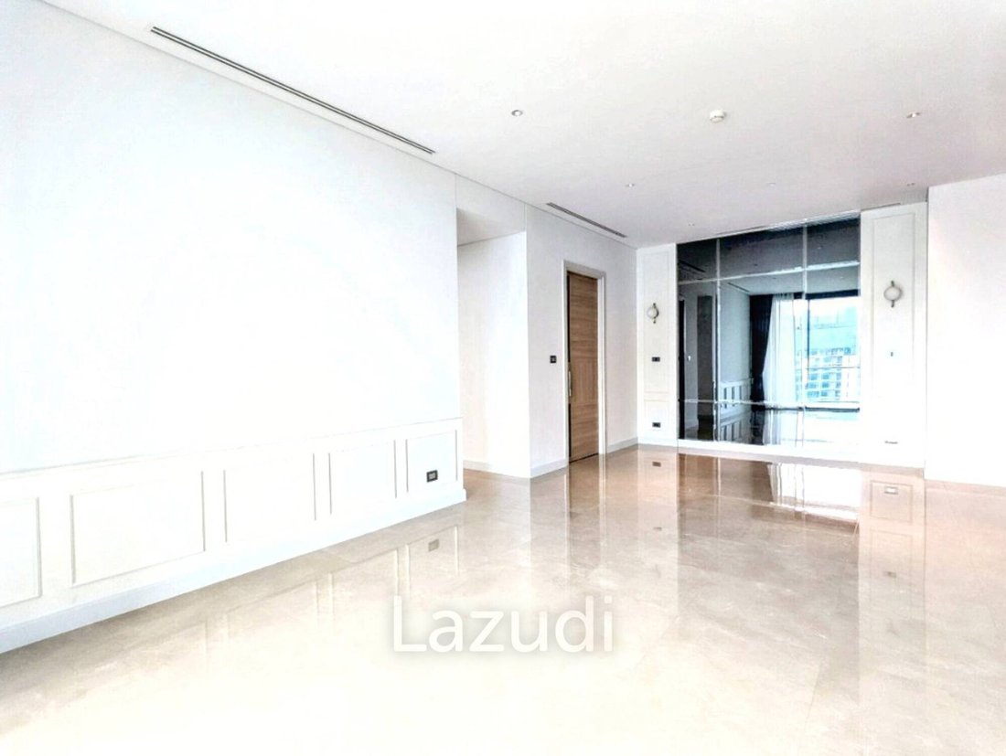 3 Bed 3 Bath 148 SQ.M Sindhorn Residence