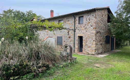 Estate in Suvereto, Tuscany, Italy 1