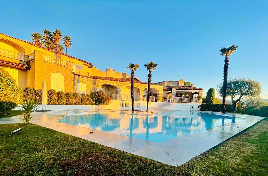 Villa in Nice, Provence-Alpes-Côte d'Azur, France 2 - 15938963