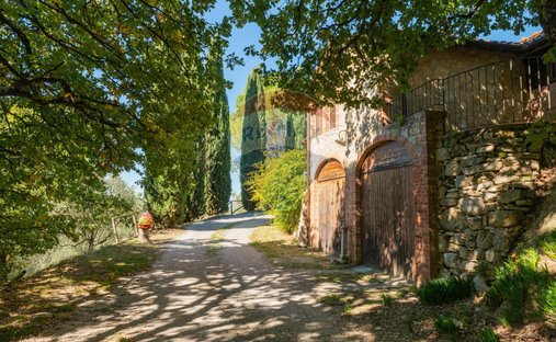 Castle for Sale in Serre di Rapolano, Tuscany, Italy