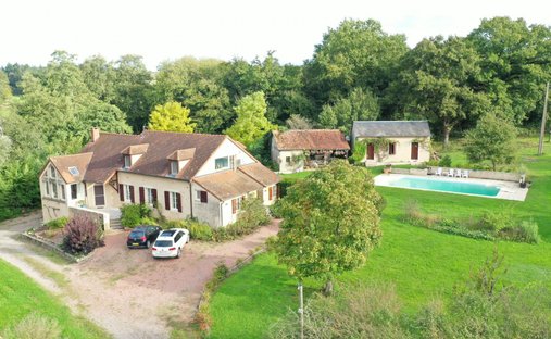 House in Limanton, Bourgogne – Franche-Comté, France 1