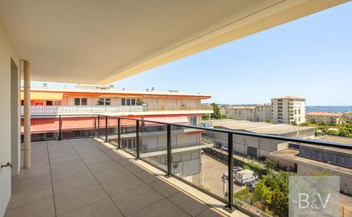 Apartment in Pont du Lys-Antibes les Pins, Antibes, France 1