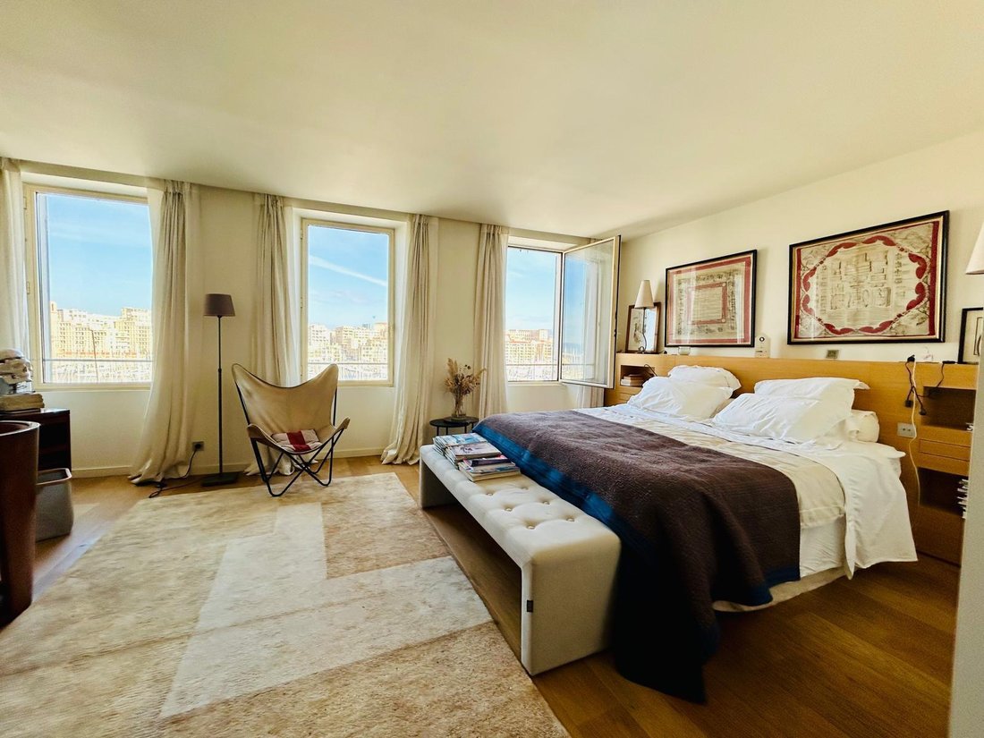 Apartment in Pointe Rouge, 8e Arrondissement, Marseille 3 - 16651701