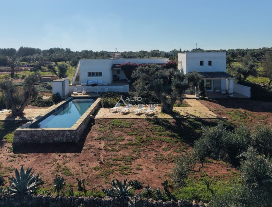 Villa in Carovigno, Apulia, Italy 2 - 16623294