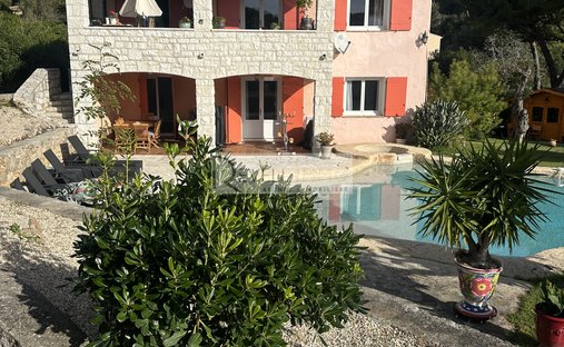House in Fontmerle, Antibes, France 1
