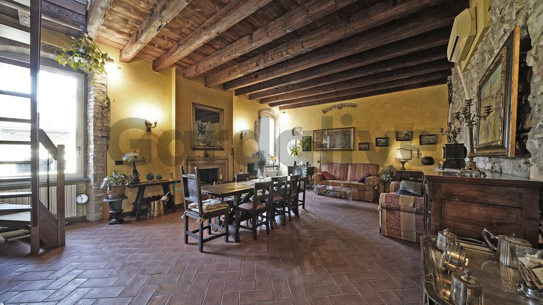 Apartment in Salo, Lombardy, Italy 1 - 16653371