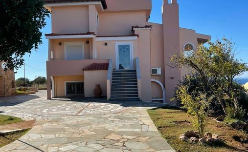 Villa a Kalyvia Thorikou, Attica, Grecia 1