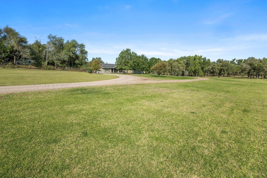 House in Wheeler, Texas, United States 1 - 16654165