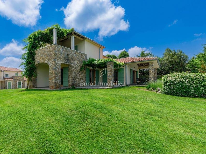 House in Buje, Istria County, Croatia 2 - 16654976