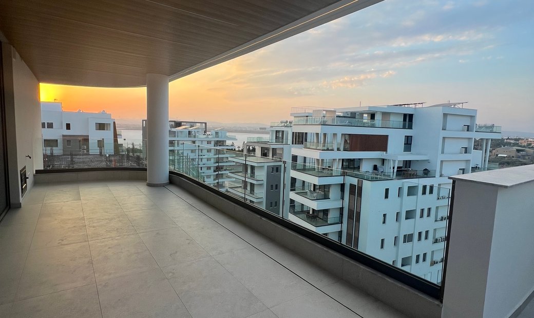 Photo inspiration: Fresh Look at Amazing Three Bedroom Penthouse In Makenzy In Larnaca Larnaca Cyprus
