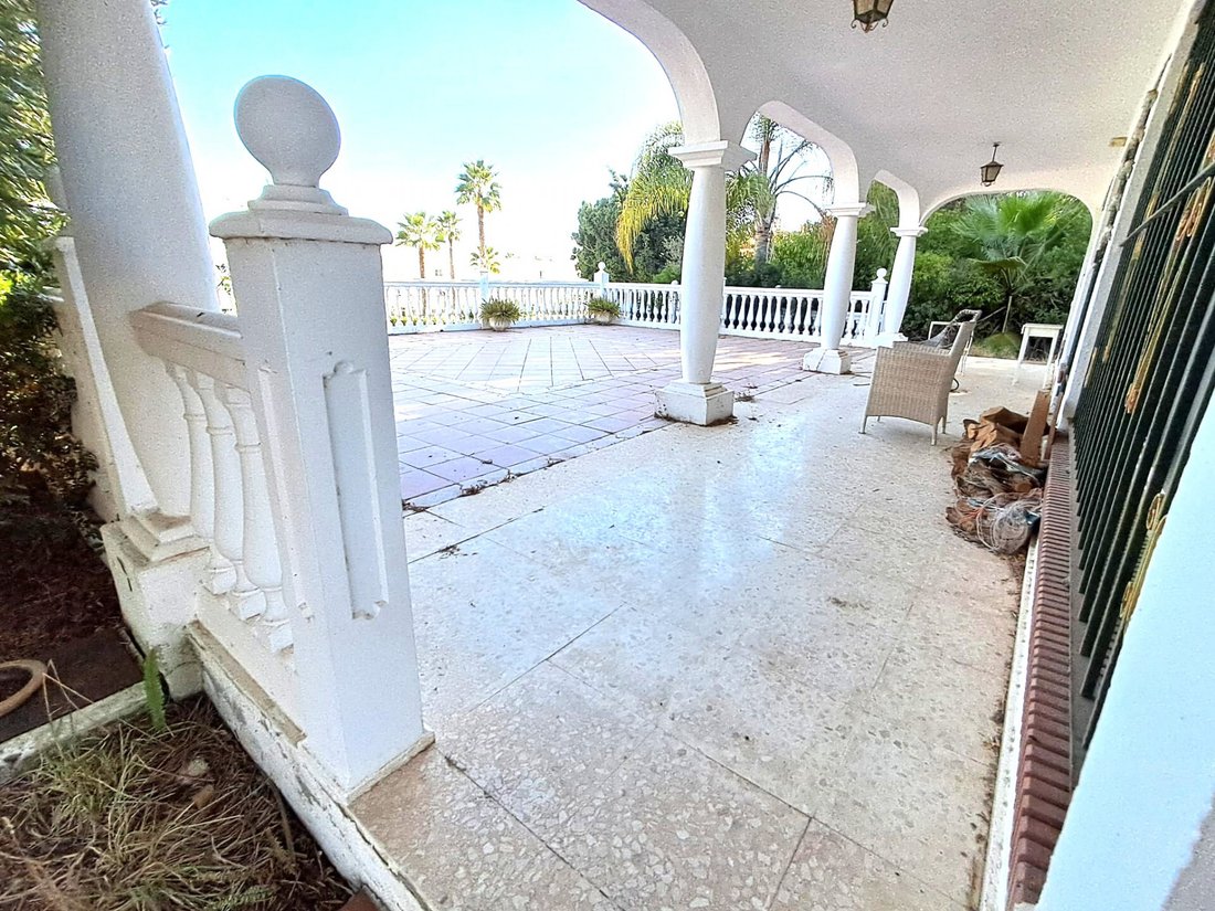 Villa in Estepona, Andalusia, Spain 2 - 16654849