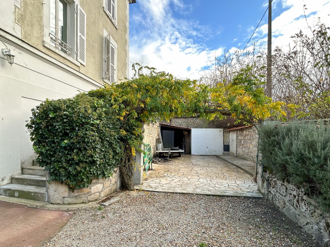 House in Maubuisson-Bourseaux-Saint Prix, Saint-Ouen-l'Aumone, France 3 - 16654624