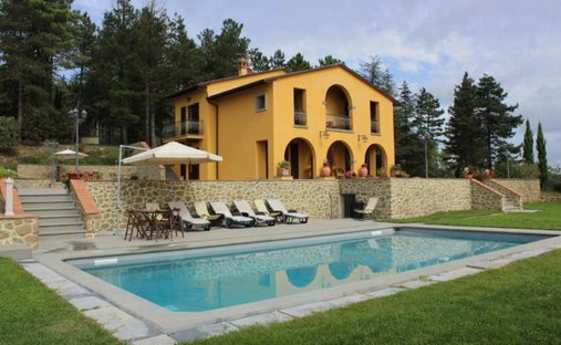 Villa in Civitella In Val di Chiana, Tuscany, Italy 1