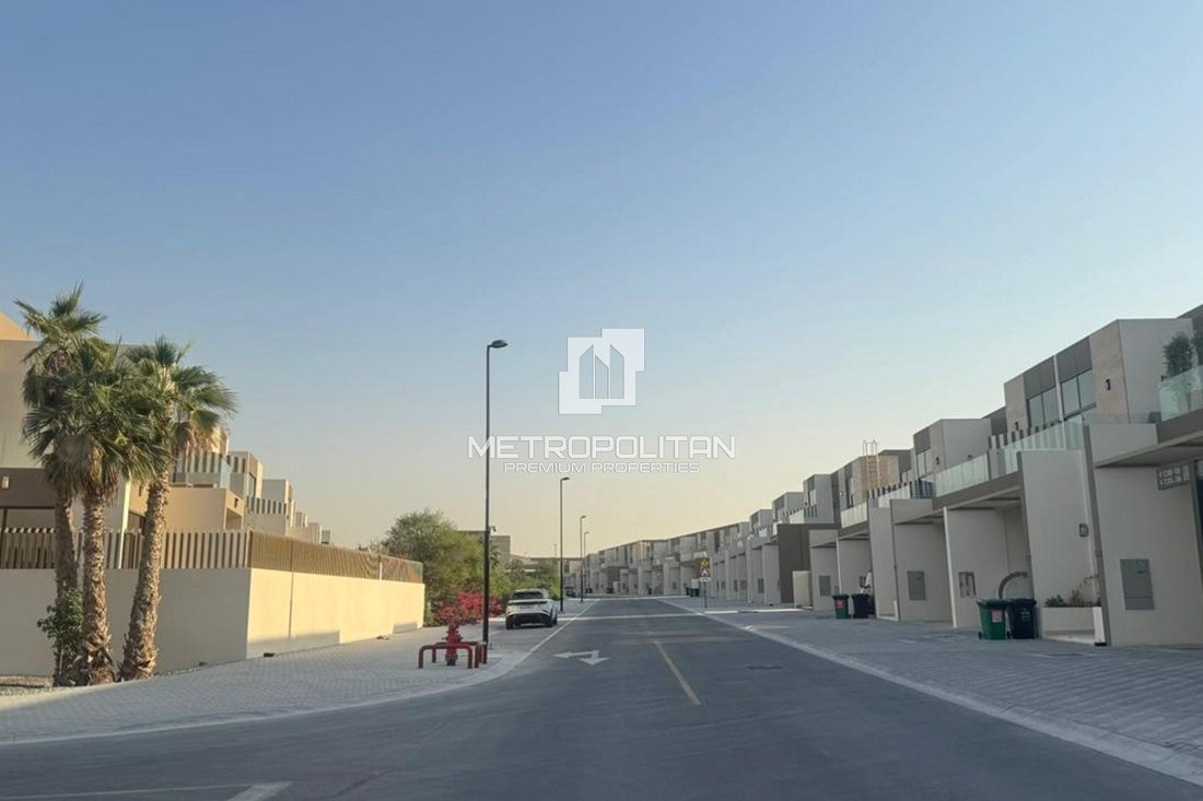 Townhouse in MBR City / Mohammed Bin Rashid City, Dubai, United Arab Emirates 1 - 16655266