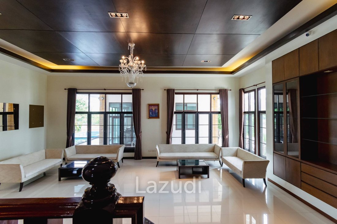 Villa in Hin Lek Fai, Prachuap Khiri Khan, Thailand 2 - 12635880