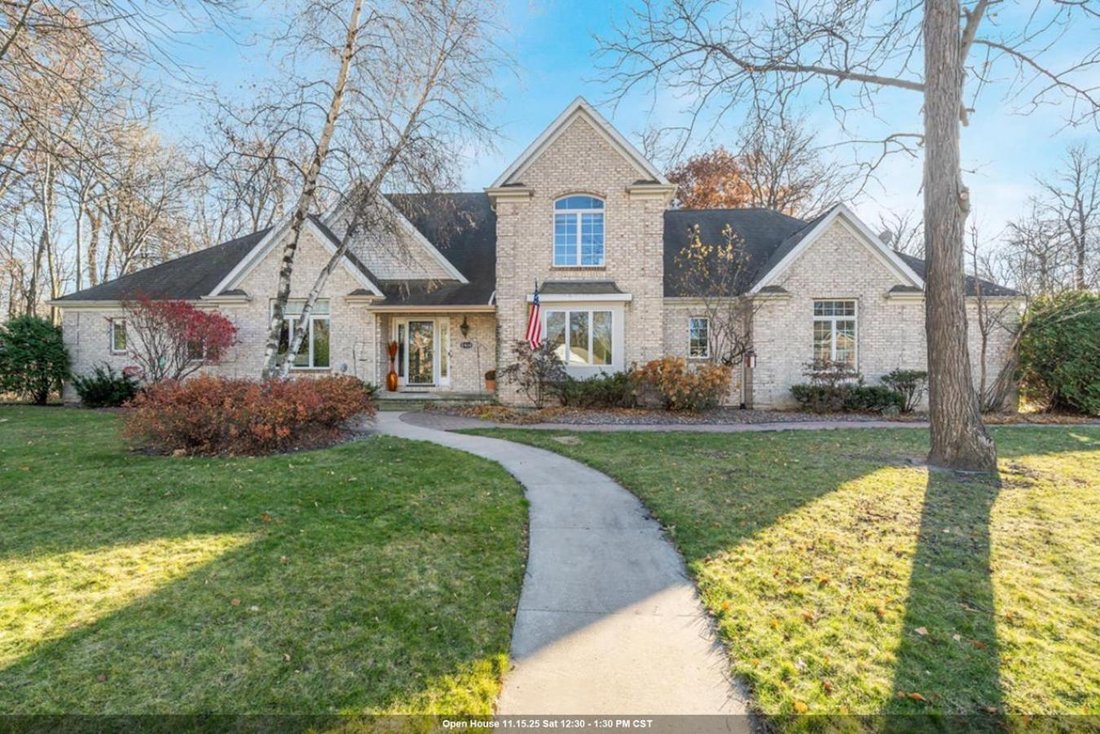 House in Neenah, Wisconsin, United States 1 - 16654965