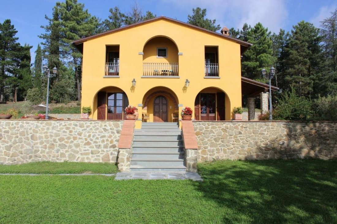 Villa in Civitella In Val di Chiana, Tuscany, Italy 2 - 16654559