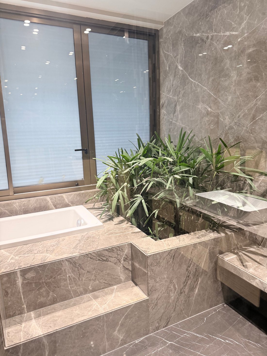 Apartment in New Delhi, Delhi, India 3 - 16654886