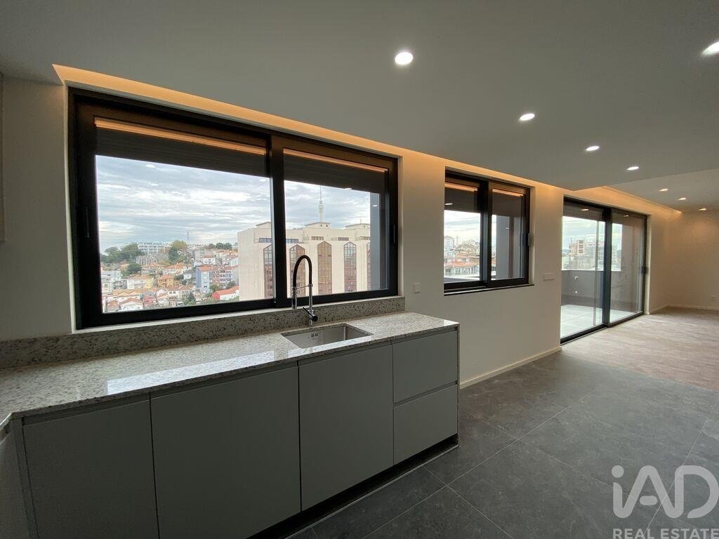 Apartamento en Mafamude y Vilar do Paraiso, Distrito de Oporto, Portugal 4 - 16655725