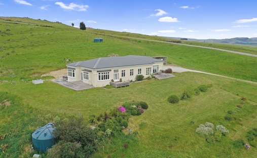 House in Waynes, Otago, New Zealand 1