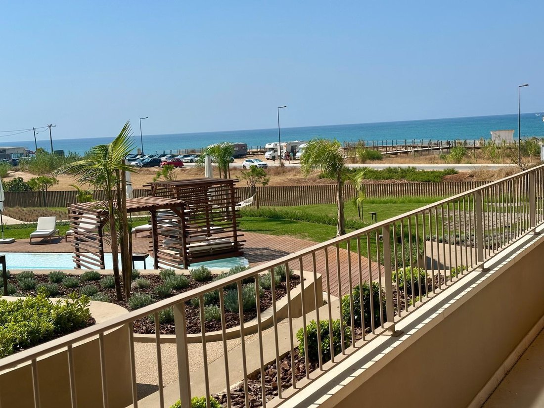 Apartment in Quarteira, Algarve, Portugal 1 - 16655995