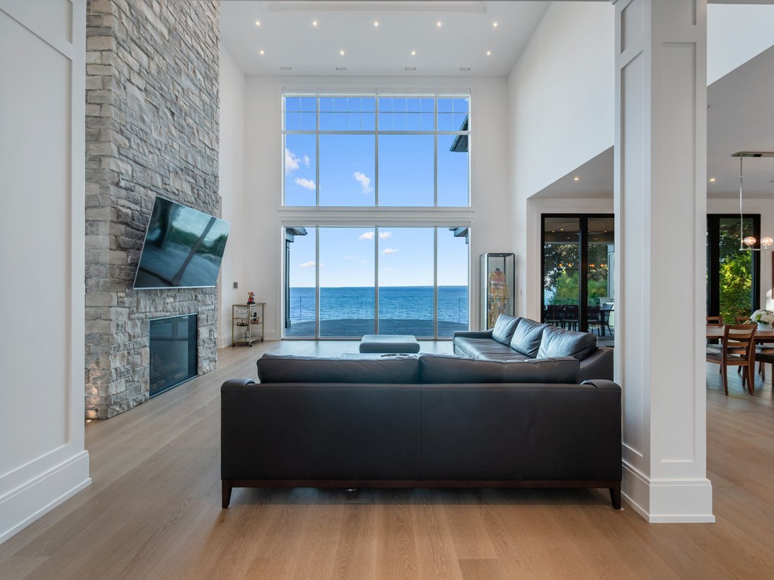 Estate in Burlington, Ontario, Canada 5 - 16657211