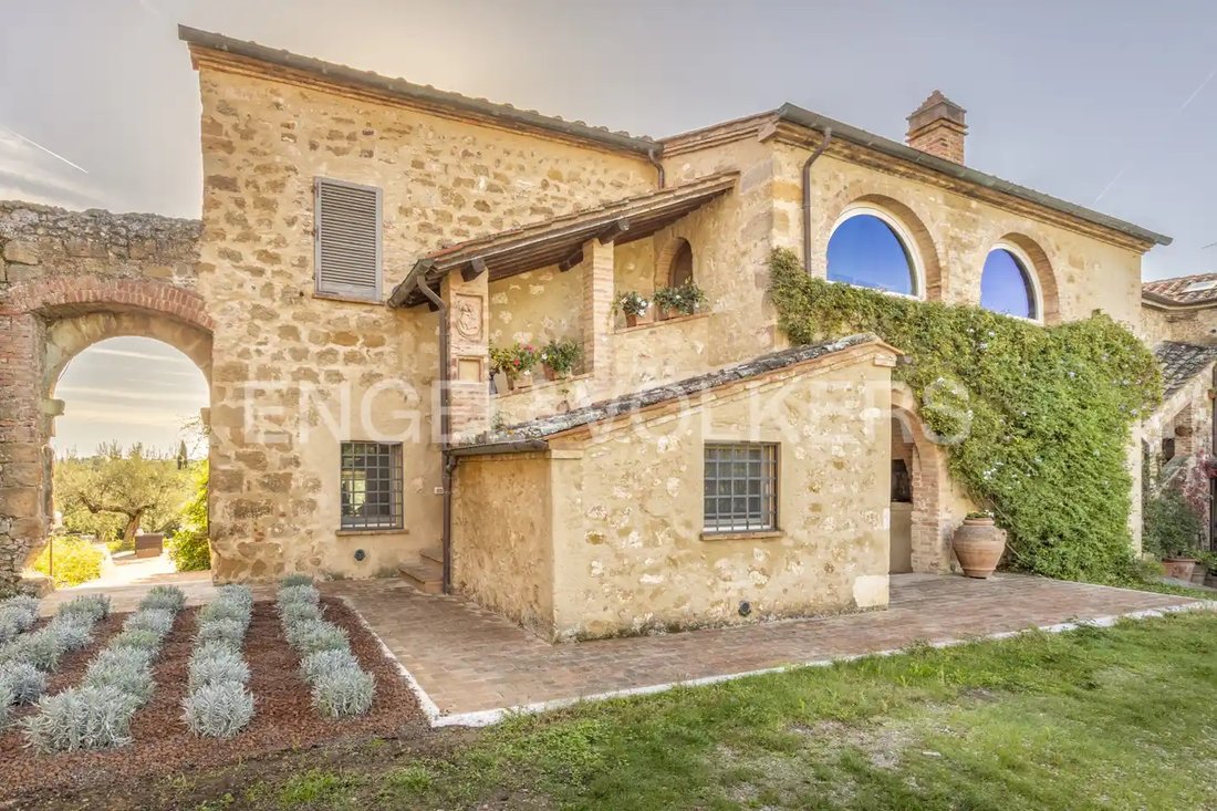 Estate in Trequanda, Tuscany, Italy 2 - 16656324