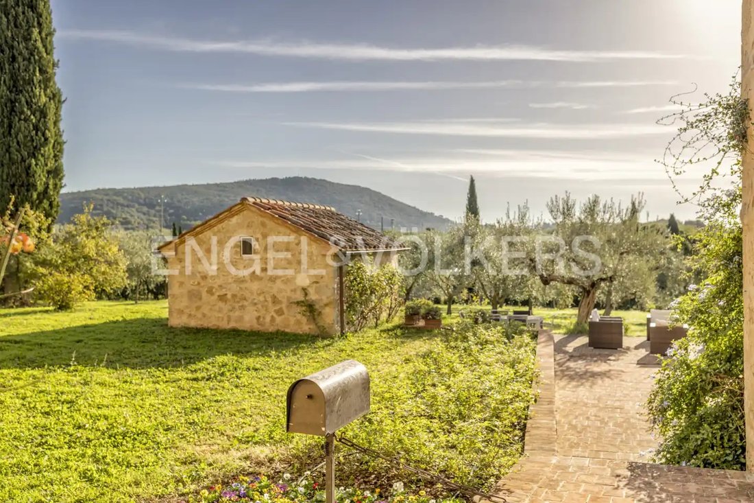 Estate in Trequanda, Tuscany, Italy 3 - 16656324