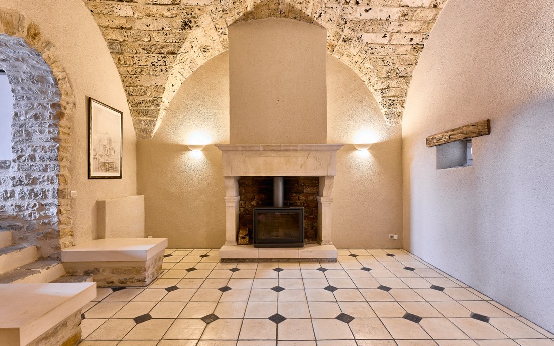 Estate in Chateau-Chalon, Bourgogne – Franche-Comté, France 5 - 16597504