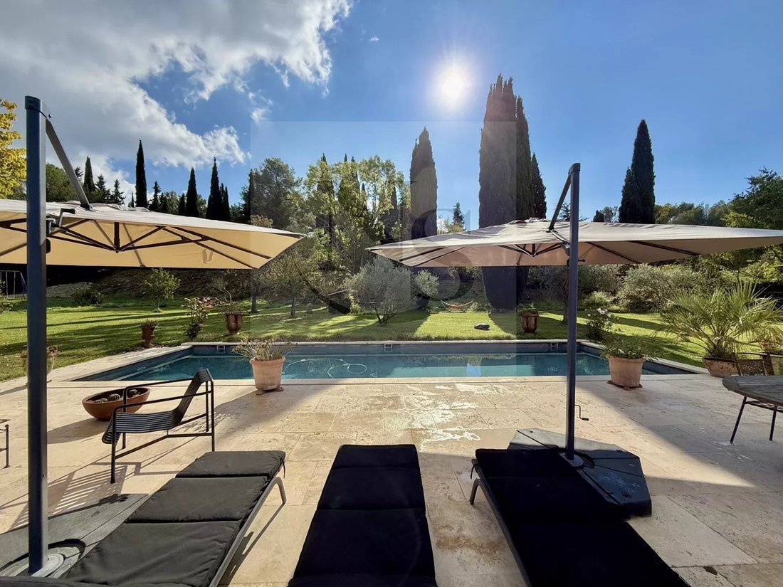 Villa in Est-Repentance-Les Trois Bons Dieux, Aix-en-Provence, France 2 - 16656070
